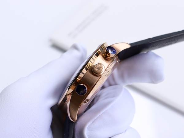 アイ・ダブリュー・シー細部ディテール